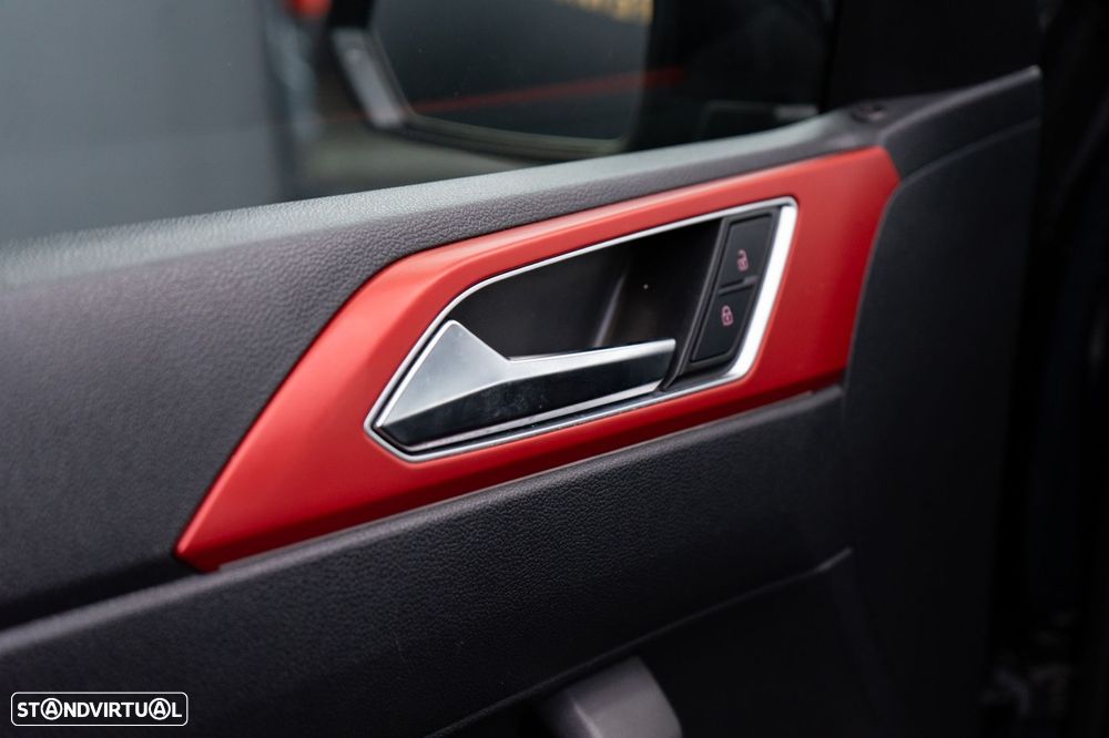 VW Polo 2.0 TSI GTI DSG - 21