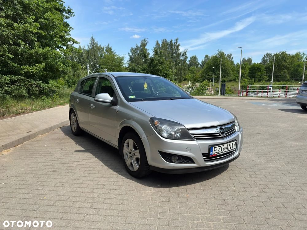 Opel Astra - 1
