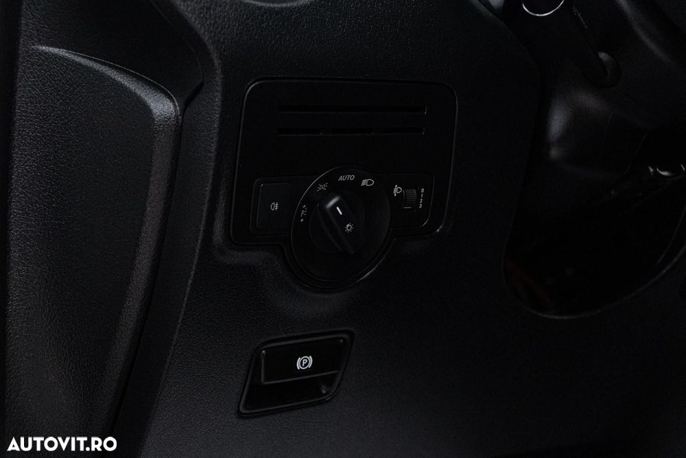 Mercedes-Benz Vito Lung 114 CDI 136CP RWD 9AT Select - 26
