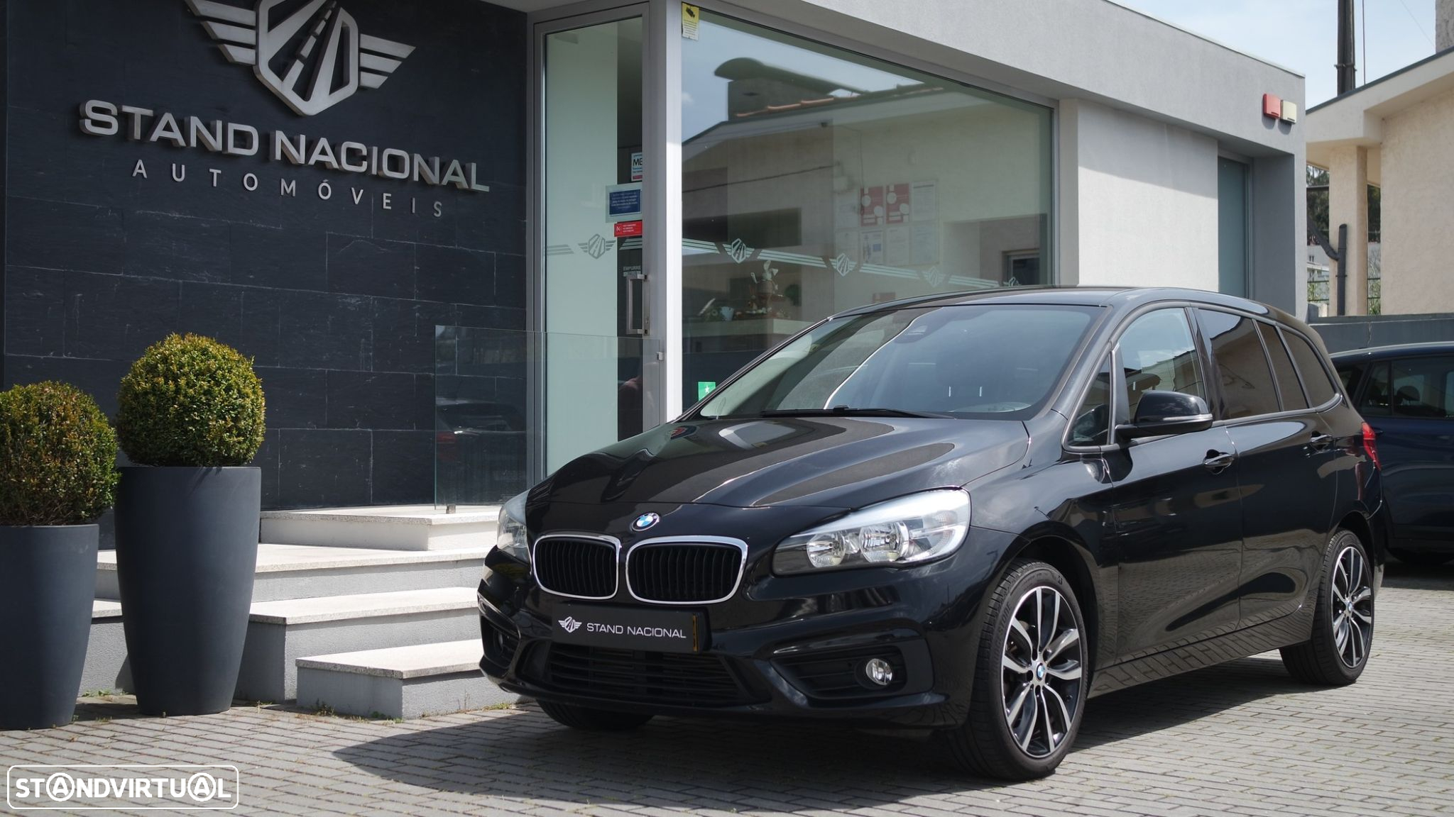 BMW 216 Gran Tourer - 10