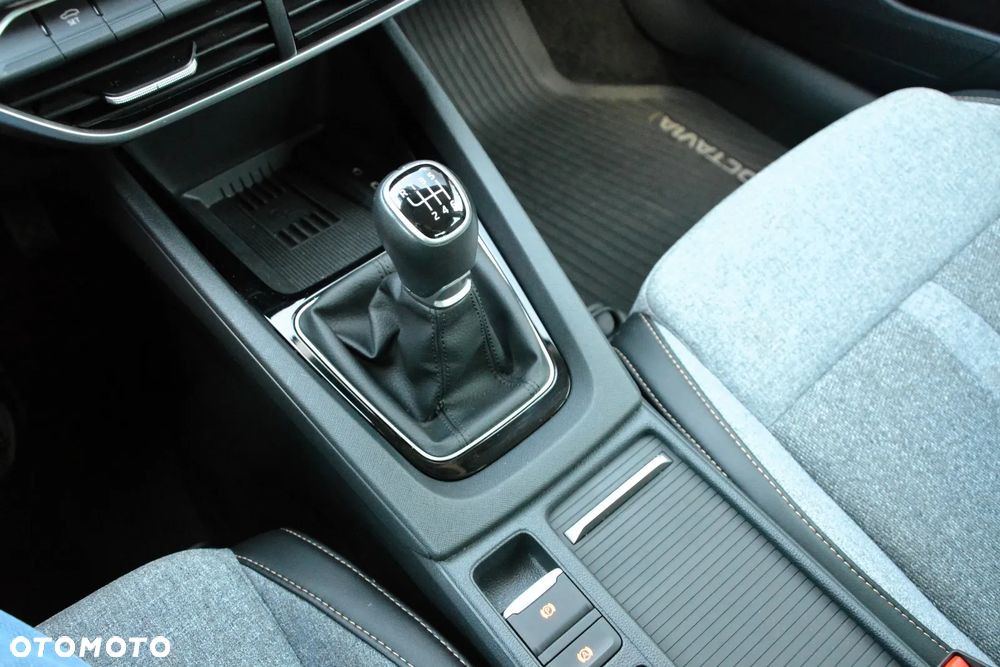 Skoda Octavia 2.0 TDI Selection - 33