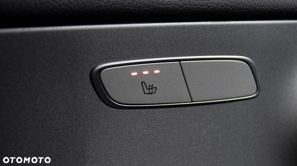Mercedes-Benz Klasa E 220 d mHEV 4-Matic Avantgarde 9G-Tronic - 25