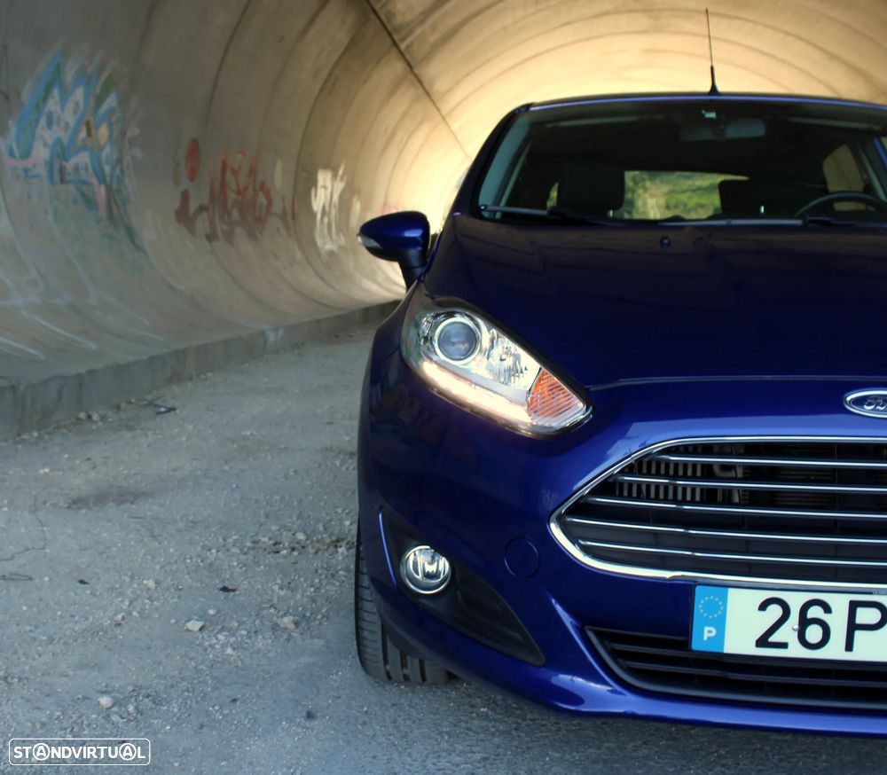 Ford Fiesta 1.0 T EcoBoost Titanium PowerShift - 28