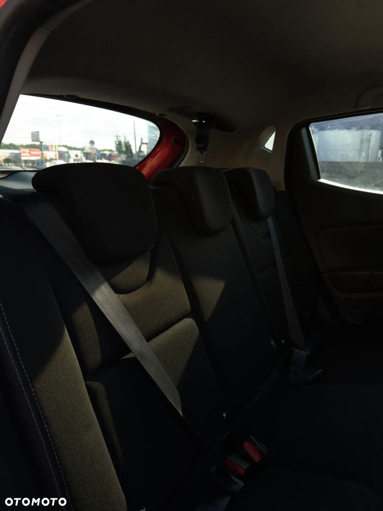 Renault Clio - 10