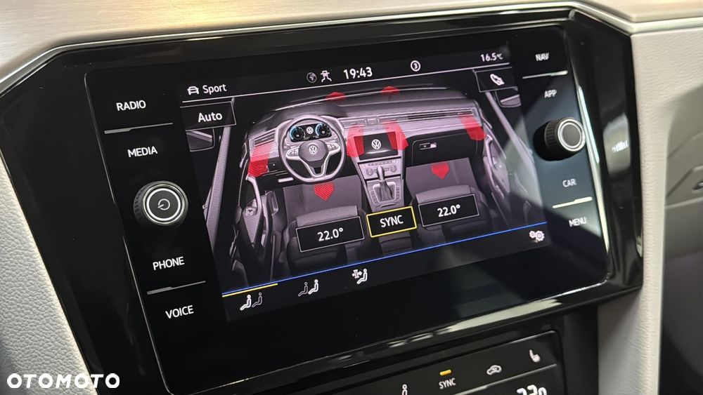 Volkswagen Passat Variant 2.0 TDI EVO Elegance DSG - 29