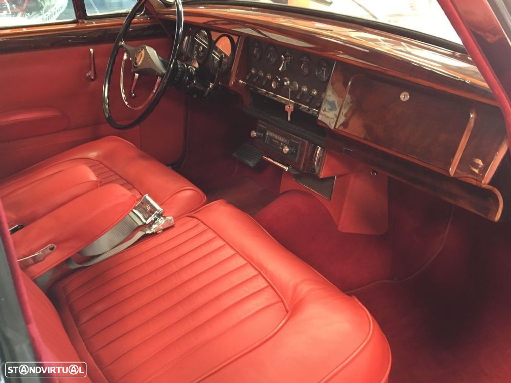 Daimler Double Six - 3