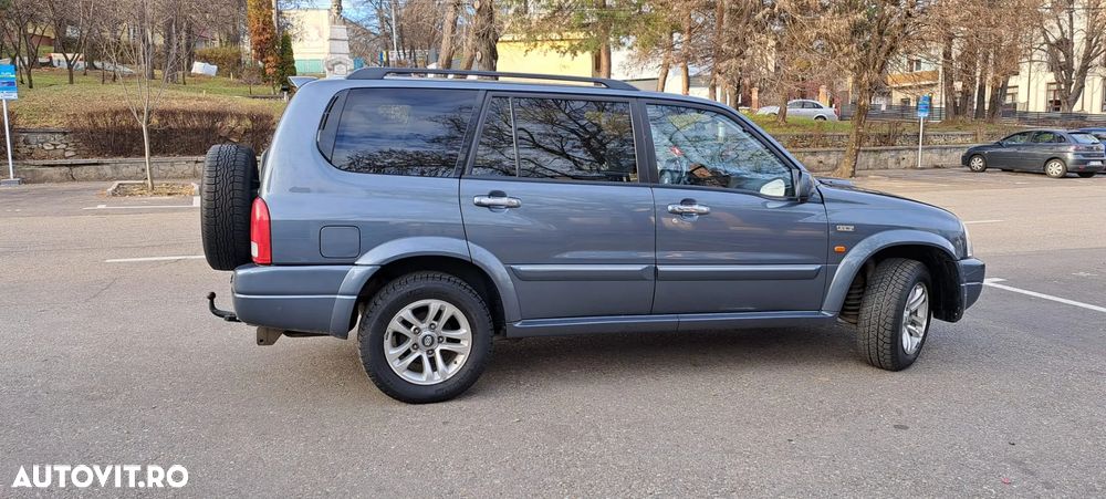 Suzuki Grand Vitara XL-7 2.0 TD Comfort + - 22