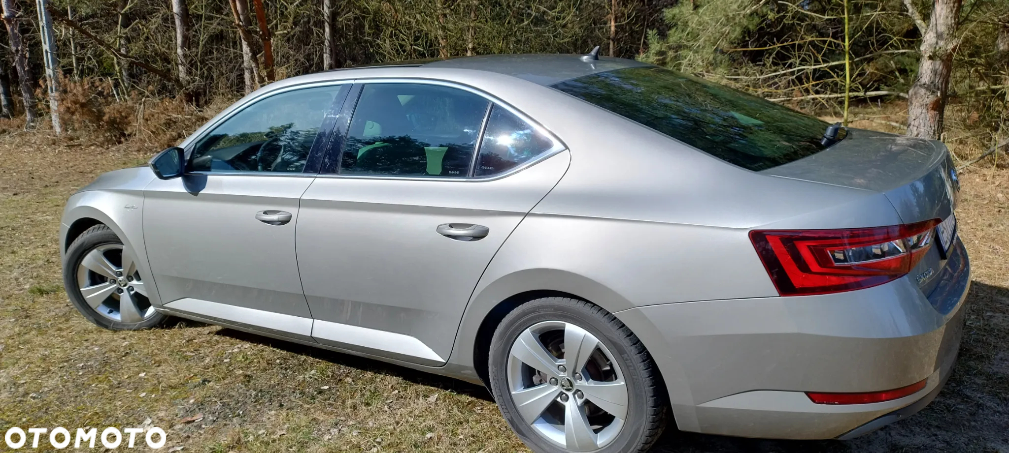 Skoda Superb 2.0 TDI L&K DSG - 2