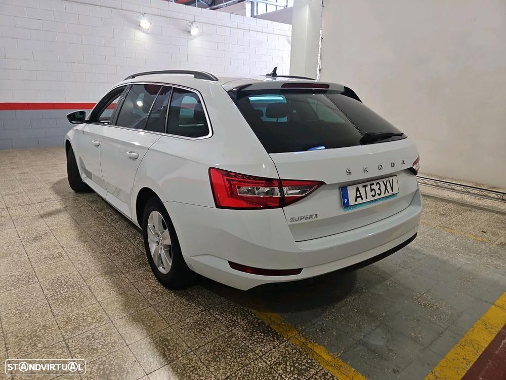 Skoda Superb Break 2.0 TDI Ambition DSG - 2
