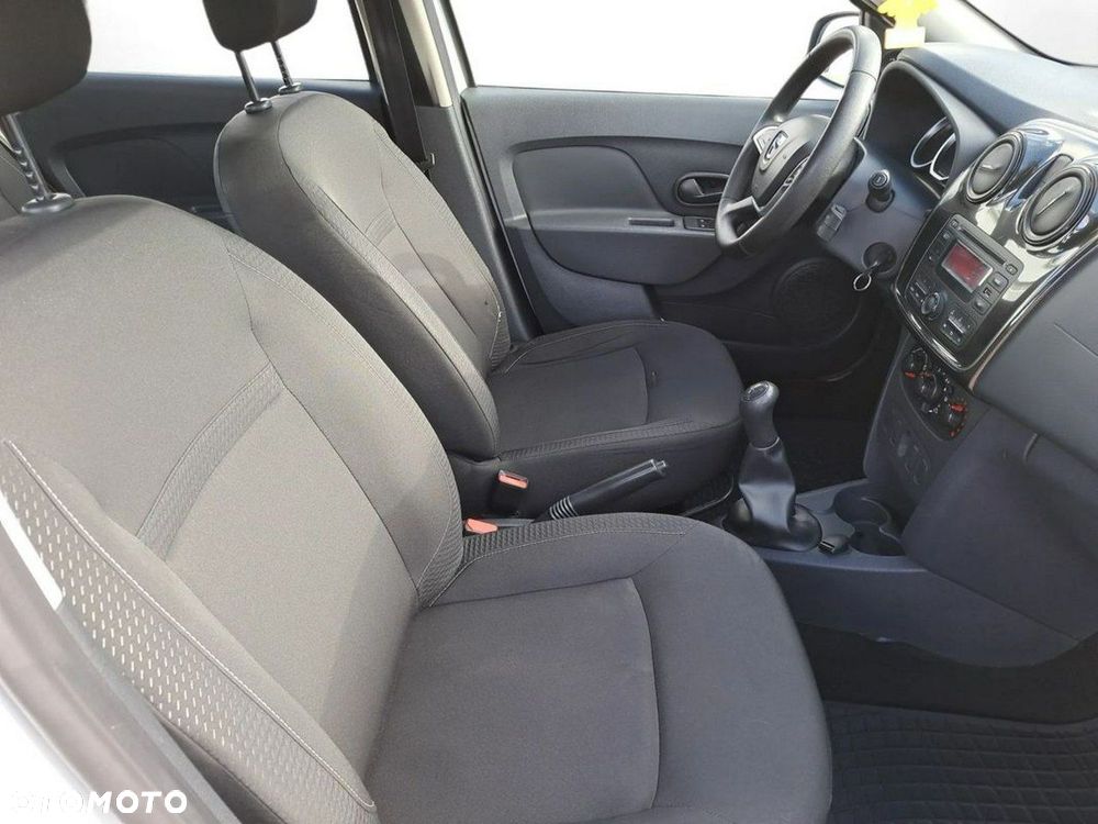 Dacia Sandero - 11