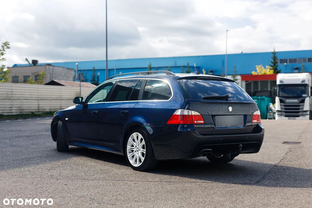 BMW Seria 5 2004 photo 4