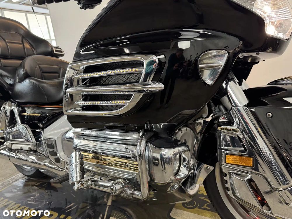 Honda GL - 11