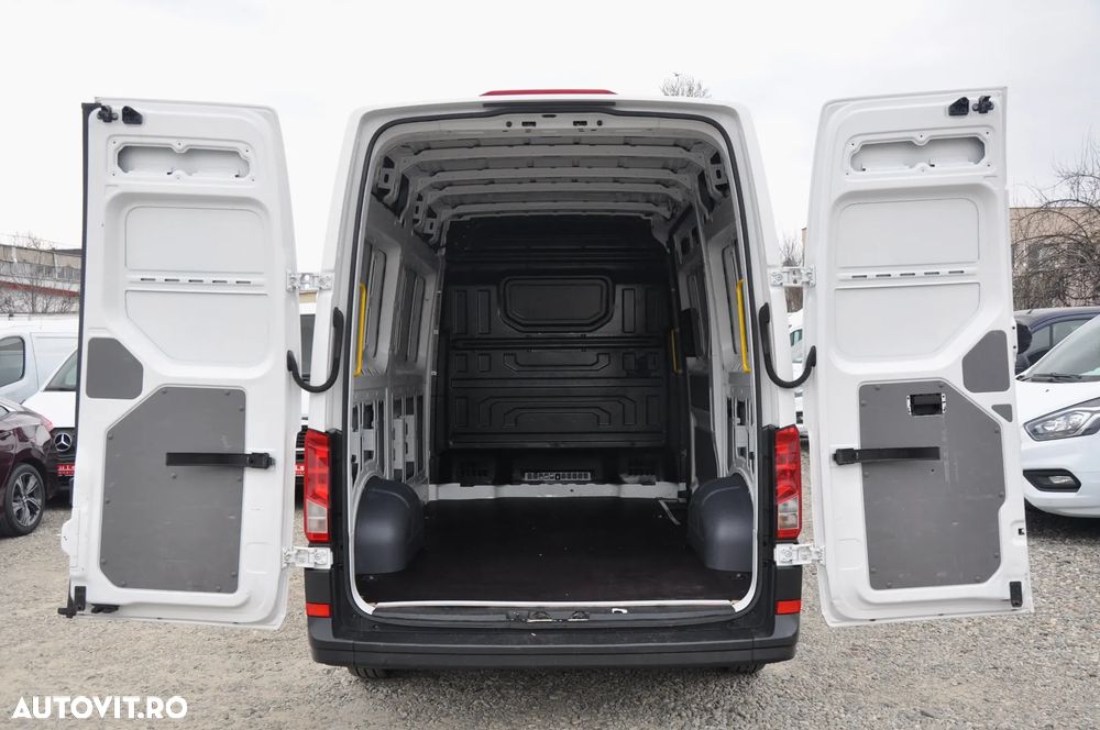 Volkswagen Crafter 2.0 CD MWB - 7