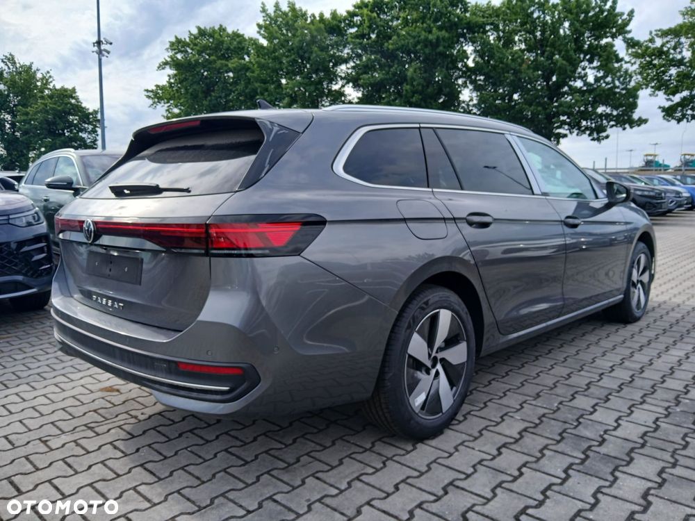 Volkswagen Passat Variant - 5