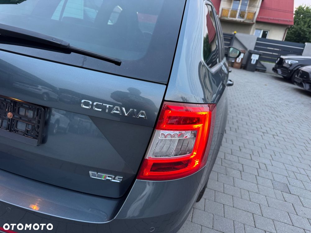 Skoda Octavia 2.0 TSI RS - 8