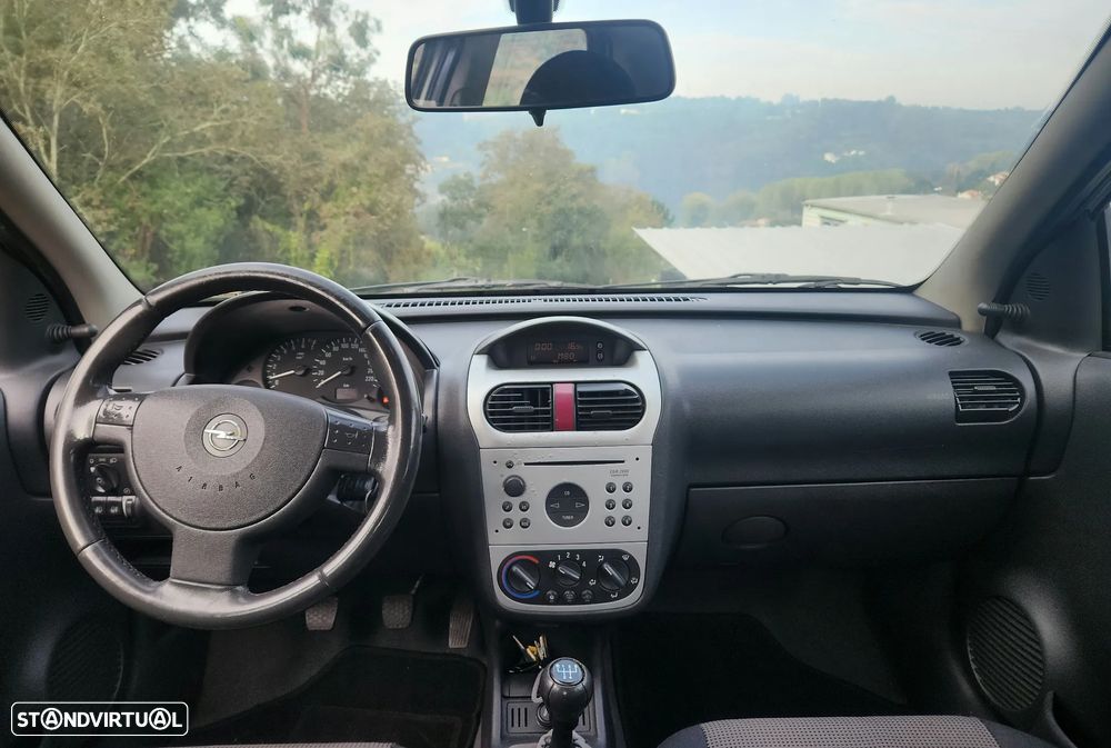 Opel Corsa 1.2 16V Enjoy R - 9