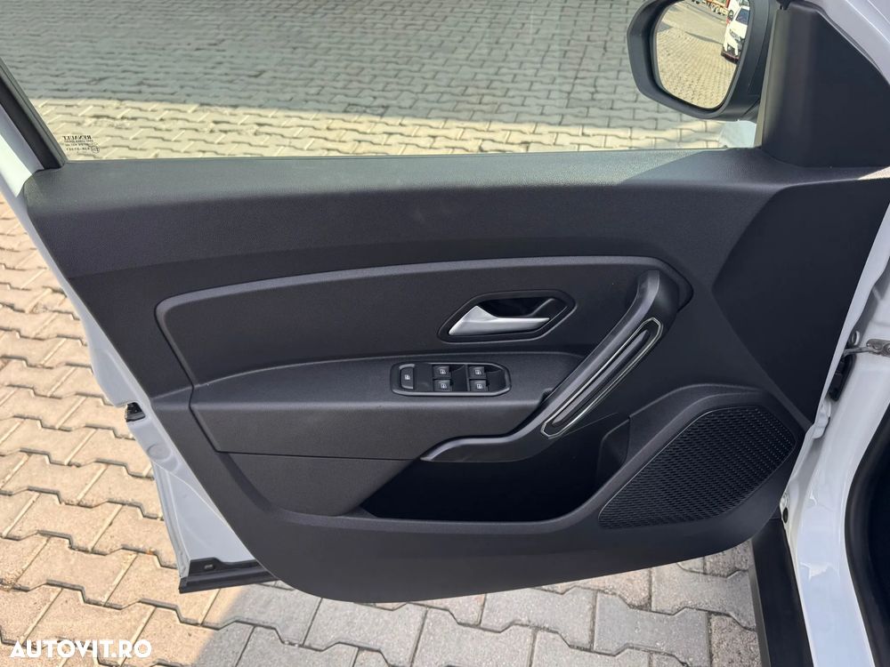 Dacia Duster 1.5 Blue dCi 4WD Comfort - 10