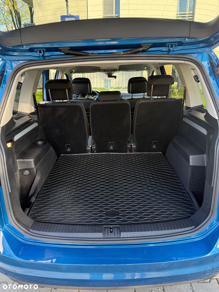 Volkswagen Touran 2.0 TDI SCR DSG ACTIVE - 16