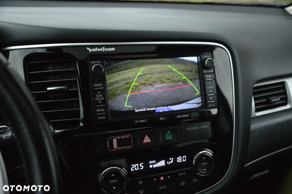 Mitsubishi Outlander - 34