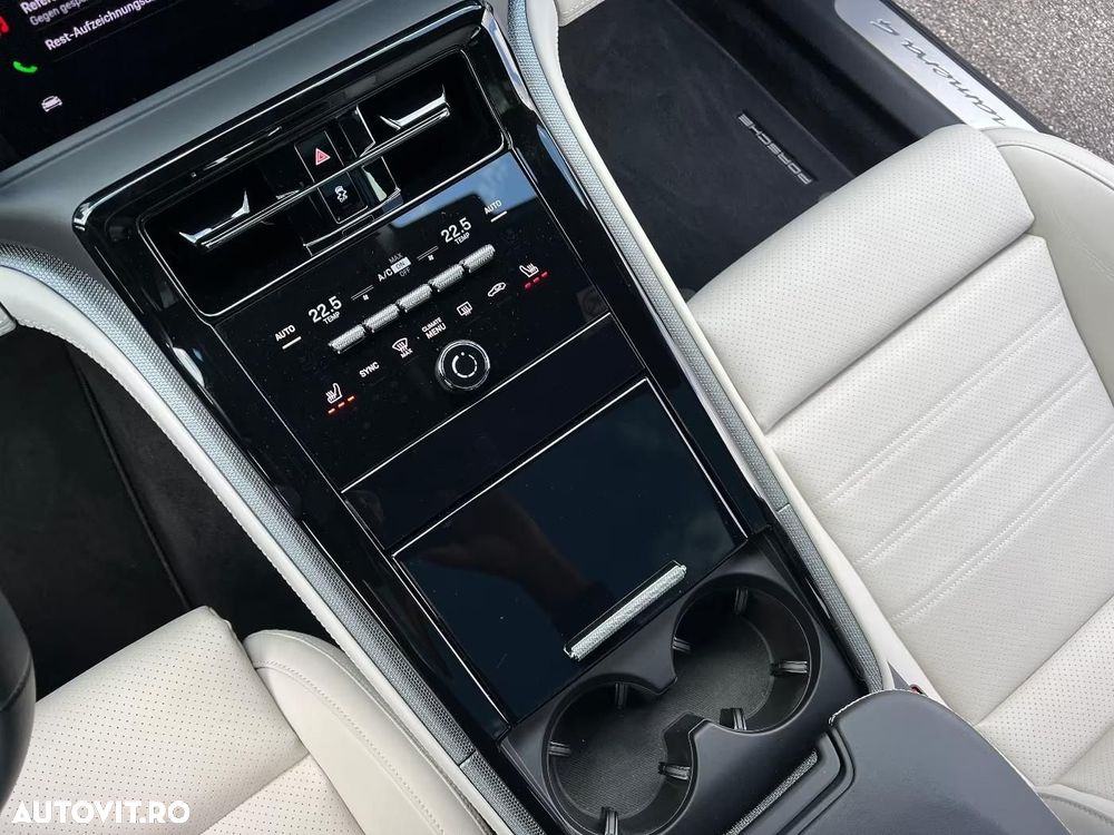 Porsche Panamera - 20