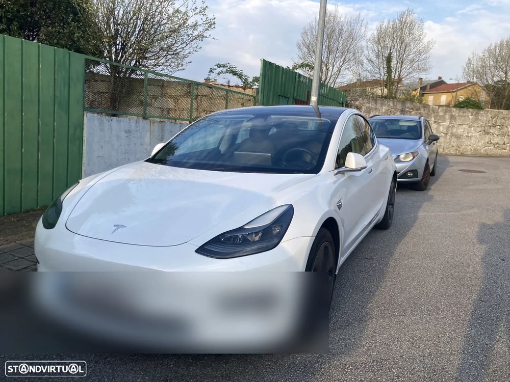 Tesla Model 3 Standard Range Plus RWD - 3