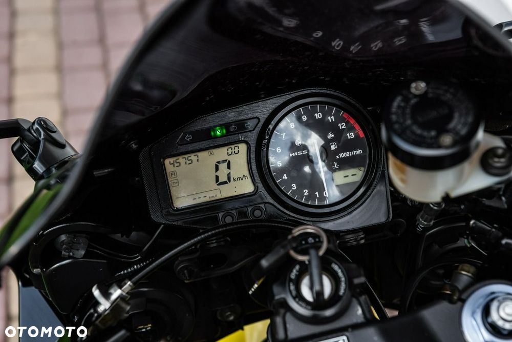 Honda CBR - 7
