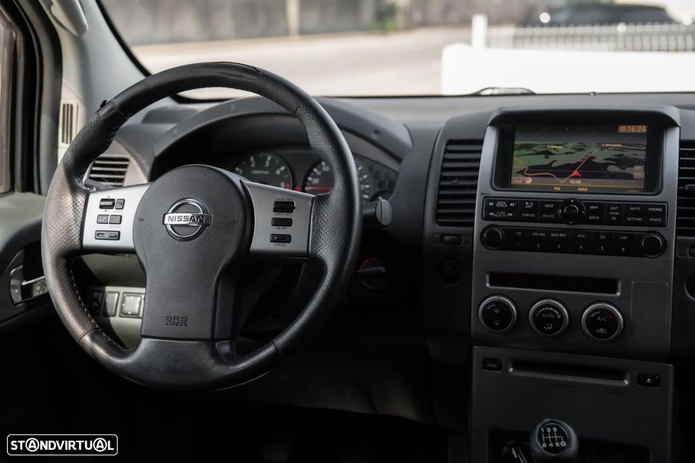 Nissan Navara 2.5 dCi CD Pilot Hi-Tech - 5