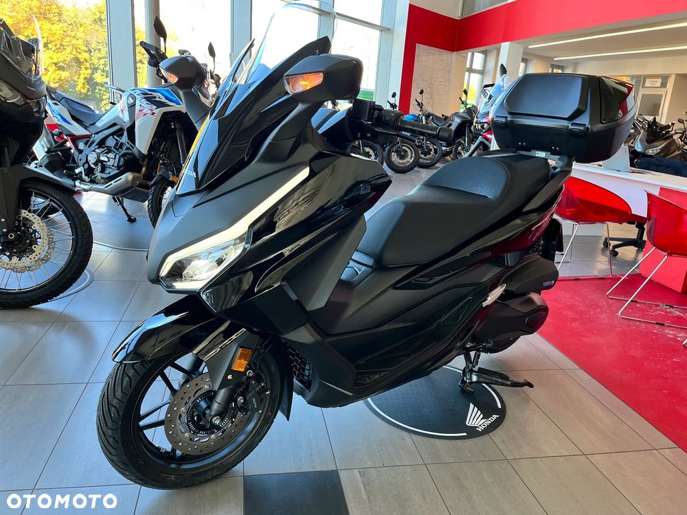 Honda NSS - 8