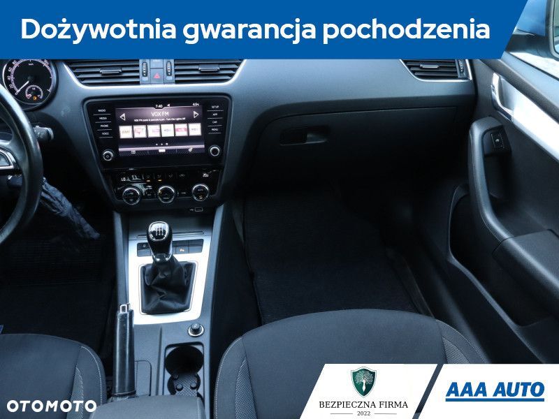 Skoda Octavia - 10