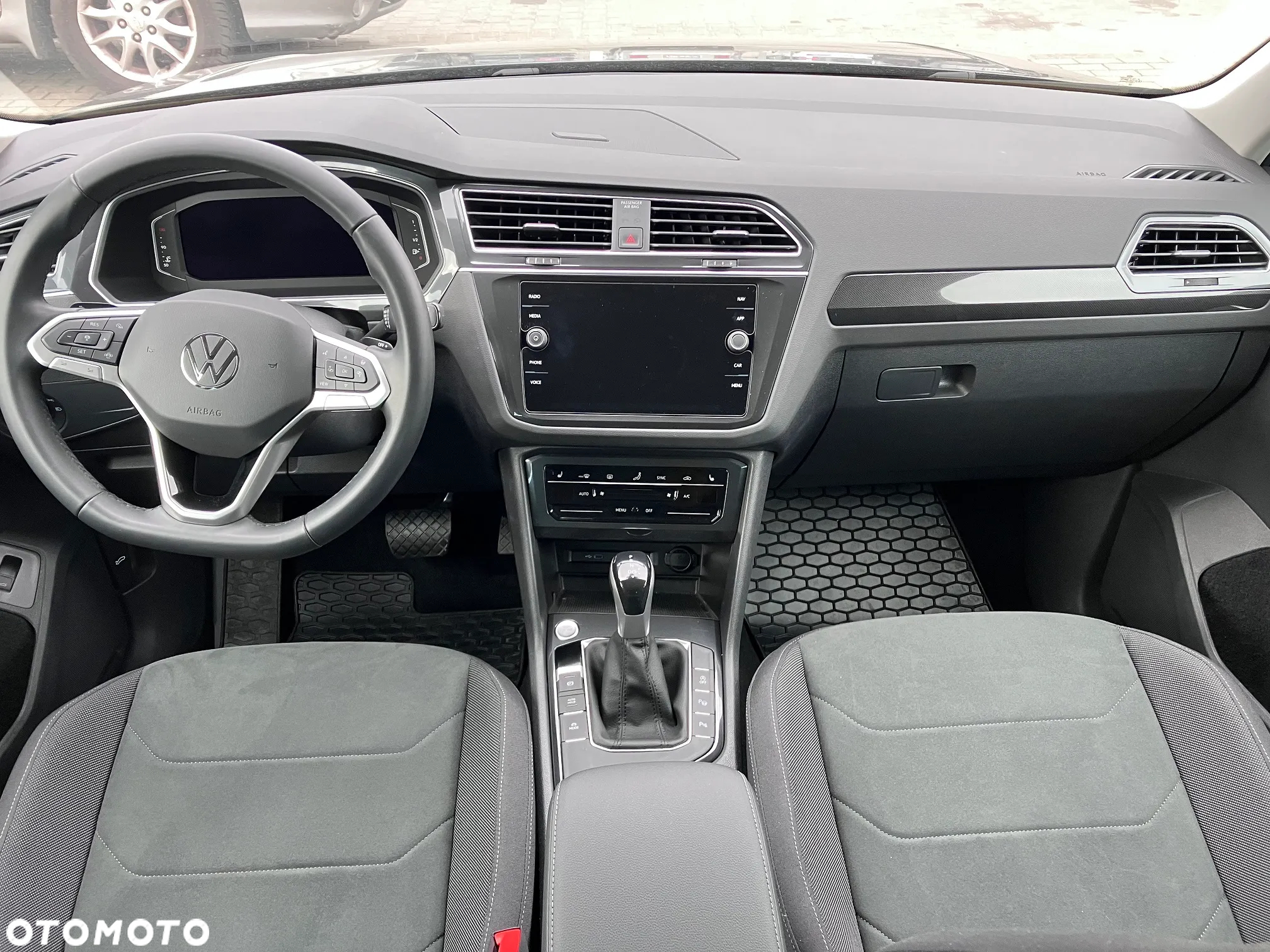Volkswagen Tiguan 1.5 TSI EVO Elegance DSG - 19
