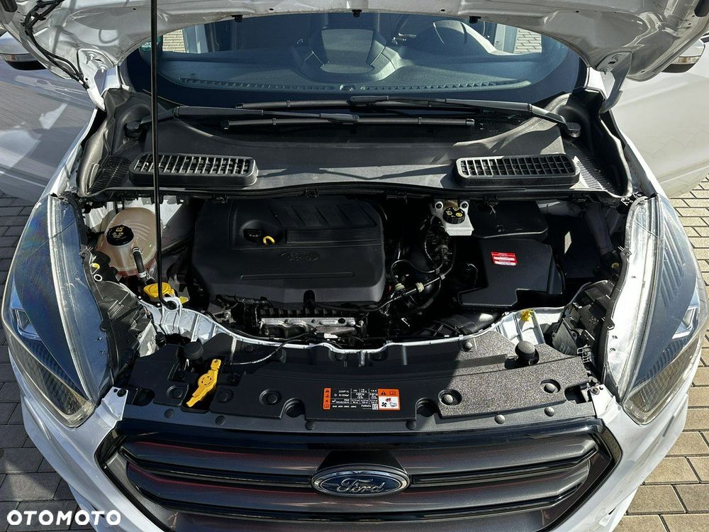 Ford Kuga 1.5 EcoBoost 2x4 ST-Line - 36