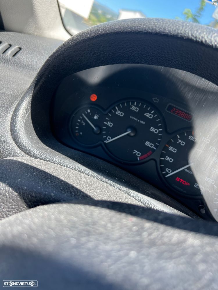 Peugeot 206 1.1 XT - 8