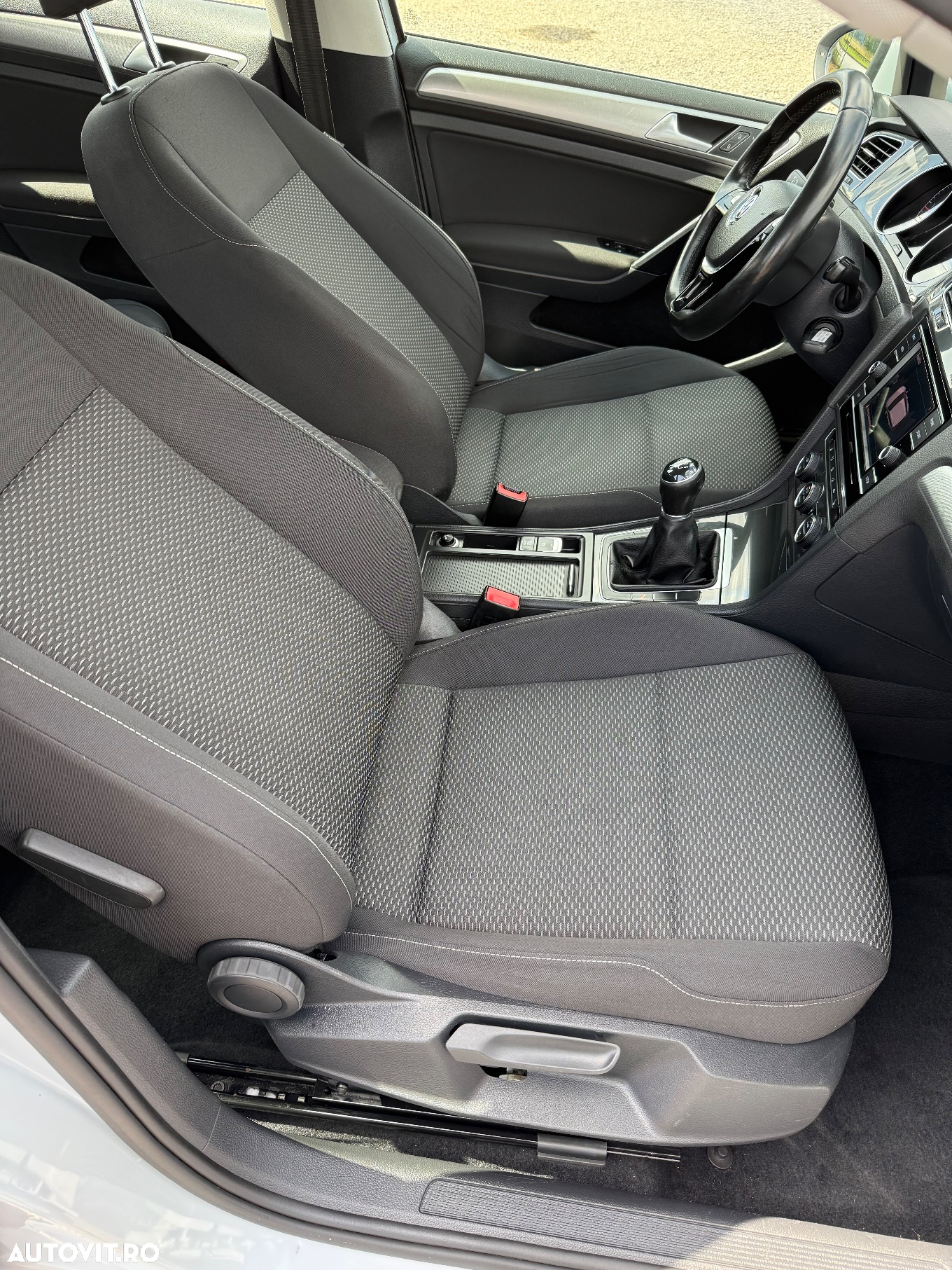 Volkswagen Golf 1.6 TDI (BlueMotion Technology) Trendline - 18