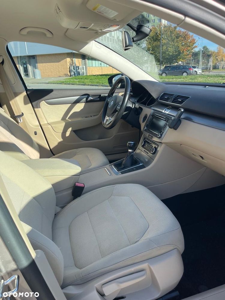 Volkswagen Passat 2.0 TDI Highline - 10