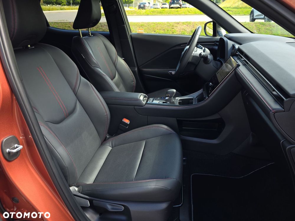 Lexus LBX 1.5 Hybrid Emotion - 15