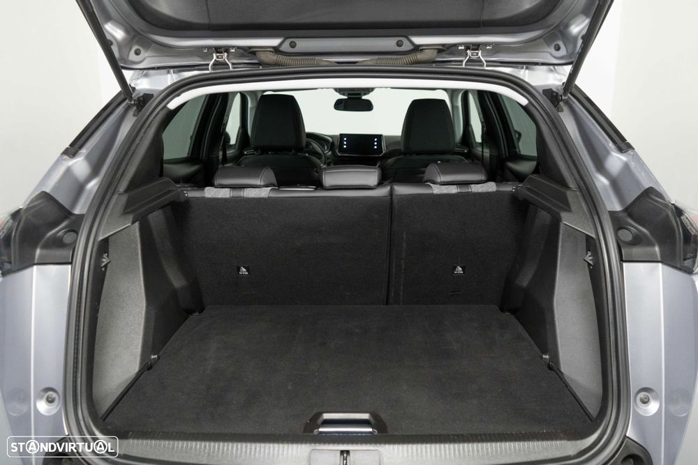 Peugeot 2008 - 11