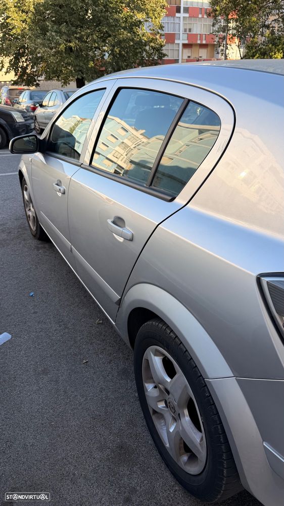 Opel Astra 1.3 CDTi Enjoy EcoFLEX - 10