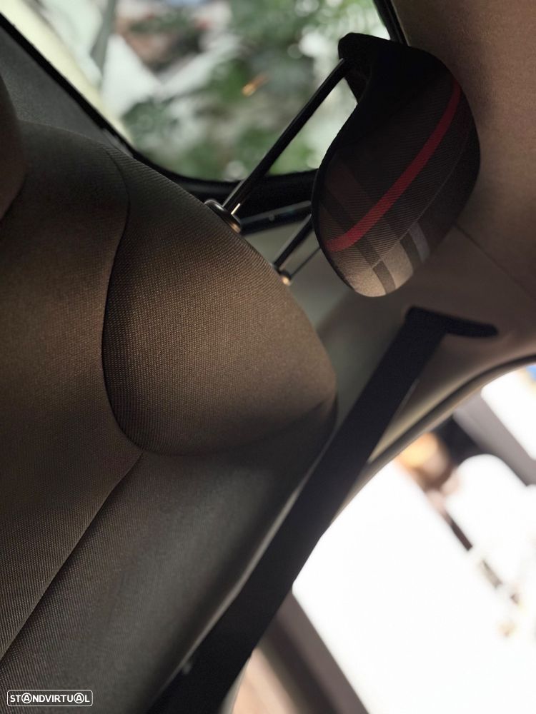 Peugeot 108 1.2 PureTech GT Line - 29