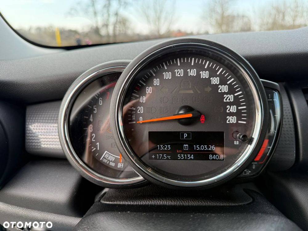 MINI Cooper Standard - 10