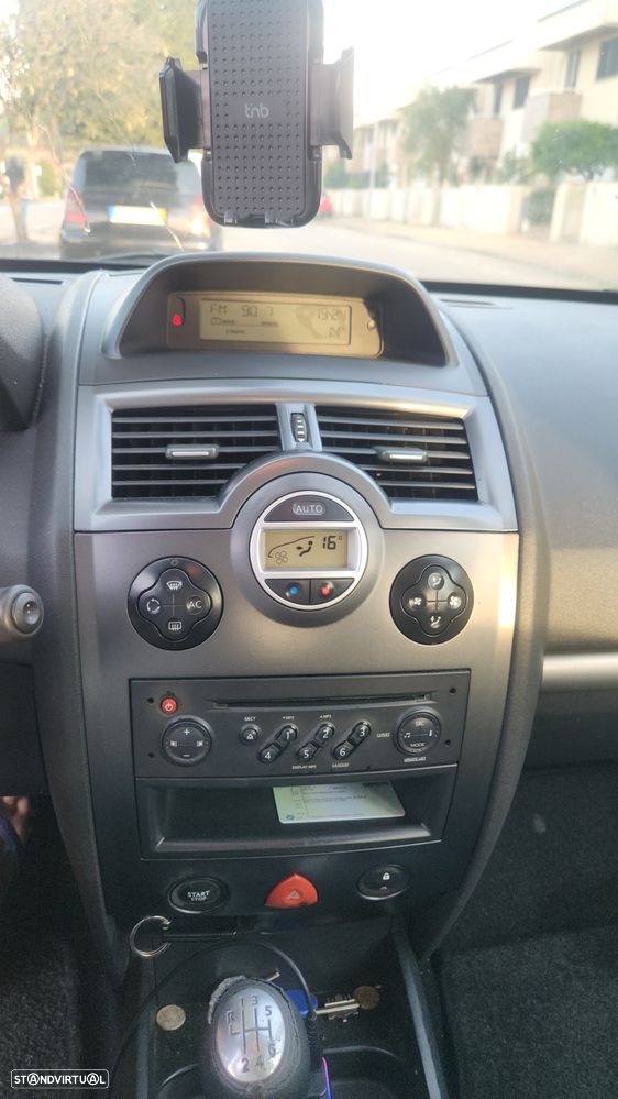 Renault Mégane Break 1.5 dCi Dynamique - 6