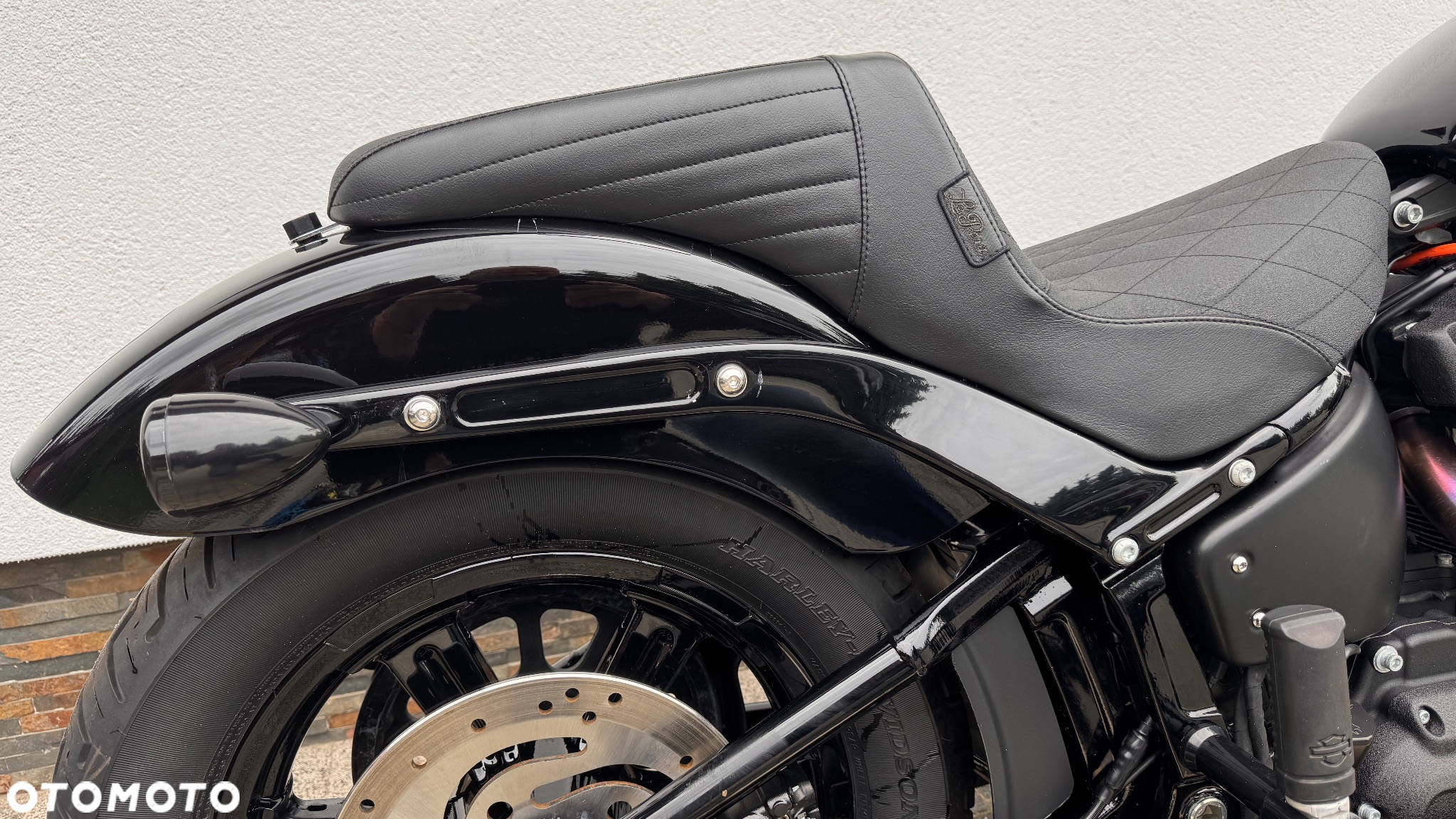 Harley-Davidson Softail Street Bob - 18