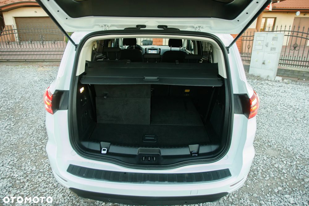 Ford S-Max 1.5 EcoBoost Titanium - 37