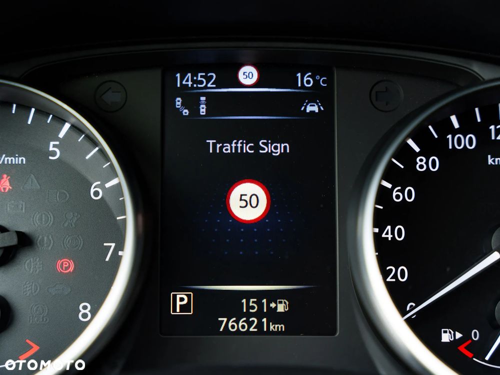 Nissan Qashqai 1.2 DIG-T N-Connecta Xtronic - 36