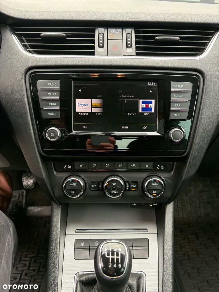 Skoda Octavia 1.4 TSI Ambition - 12