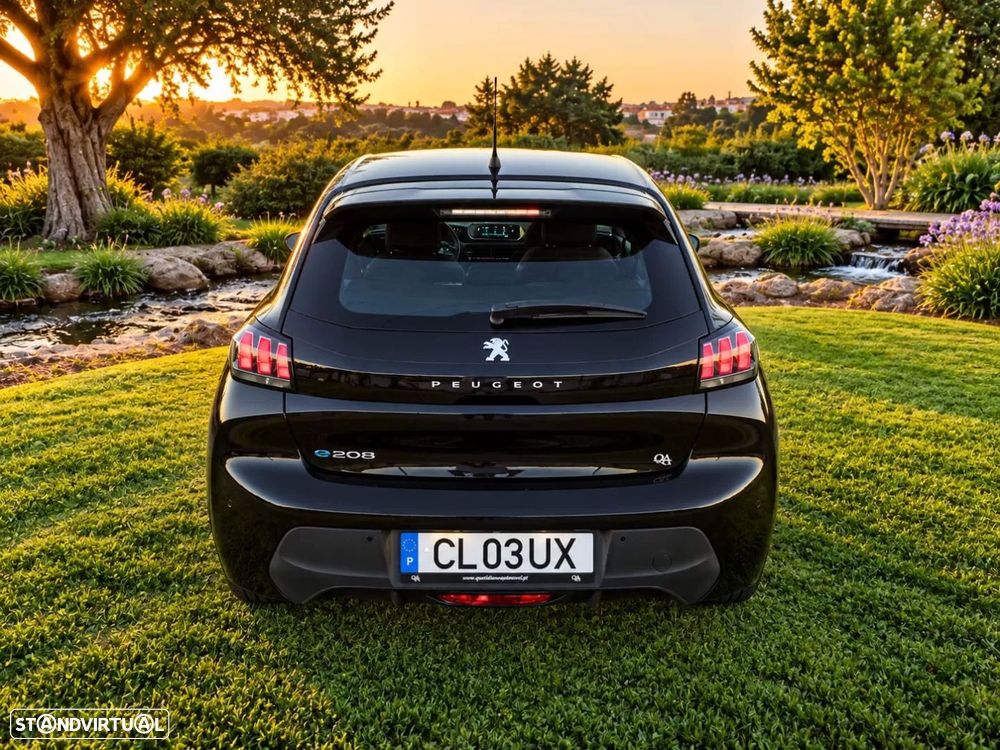 Peugeot e-208 50 kWh Active Pack — fotografia 24