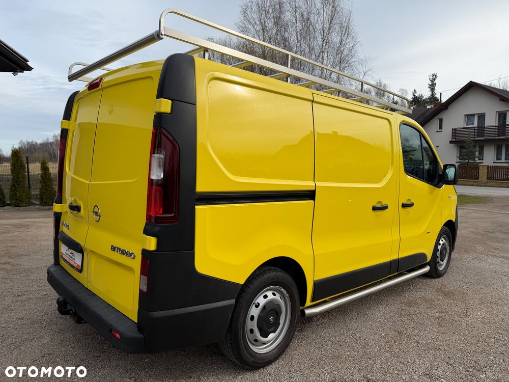 Opel Vivaro - 15