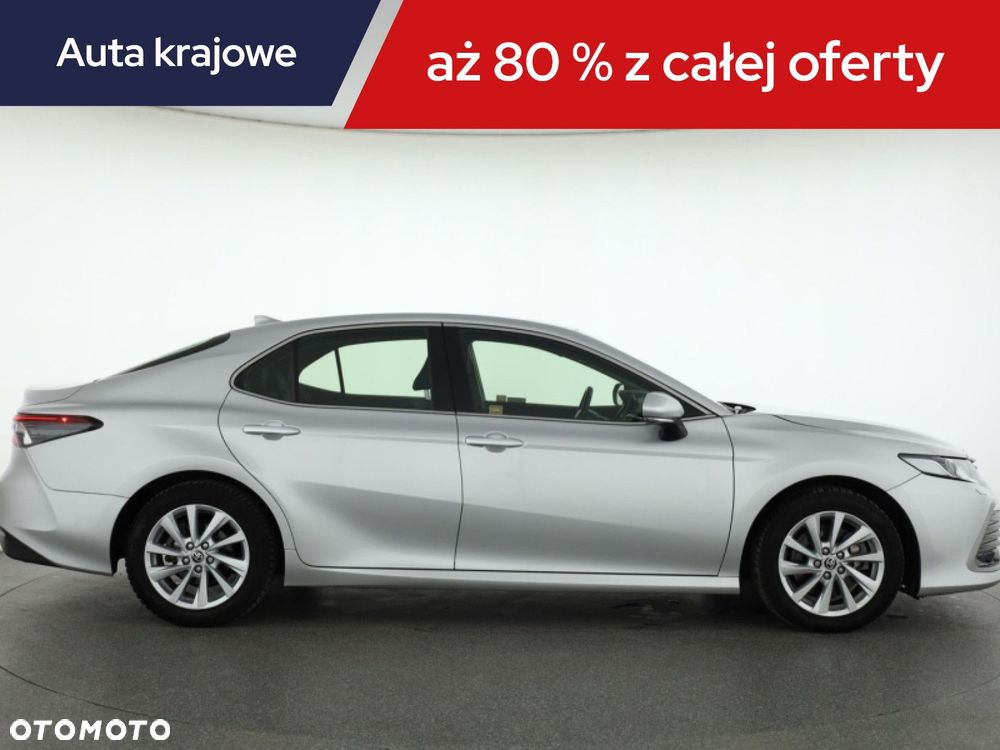 Toyota Camry - 8