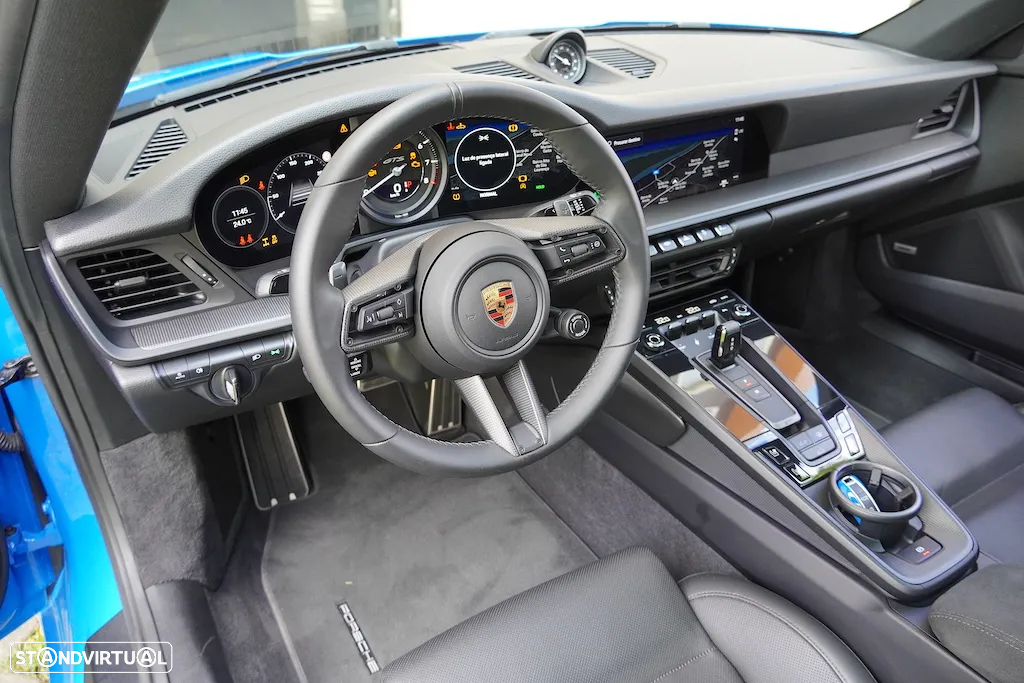 Porsche 911 (992) Carrera 4 GTS PDK - 29