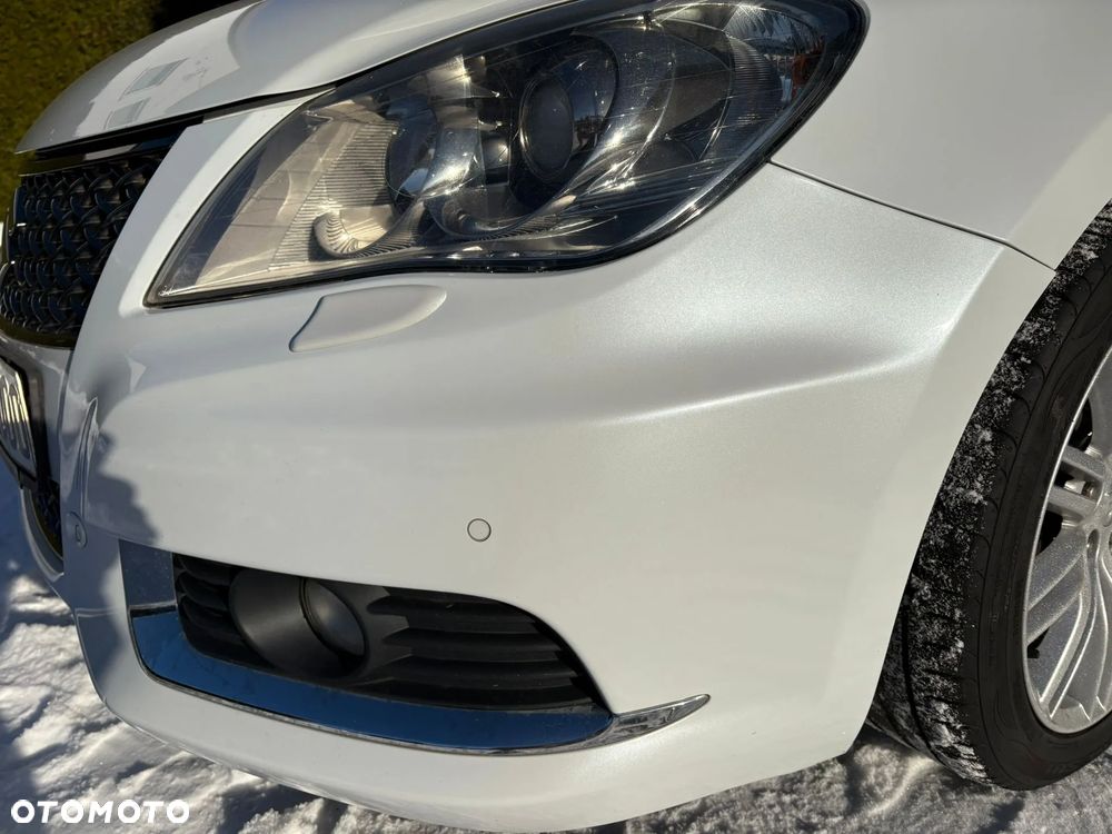Suzuki Kizashi 2.4 Sport - 11
