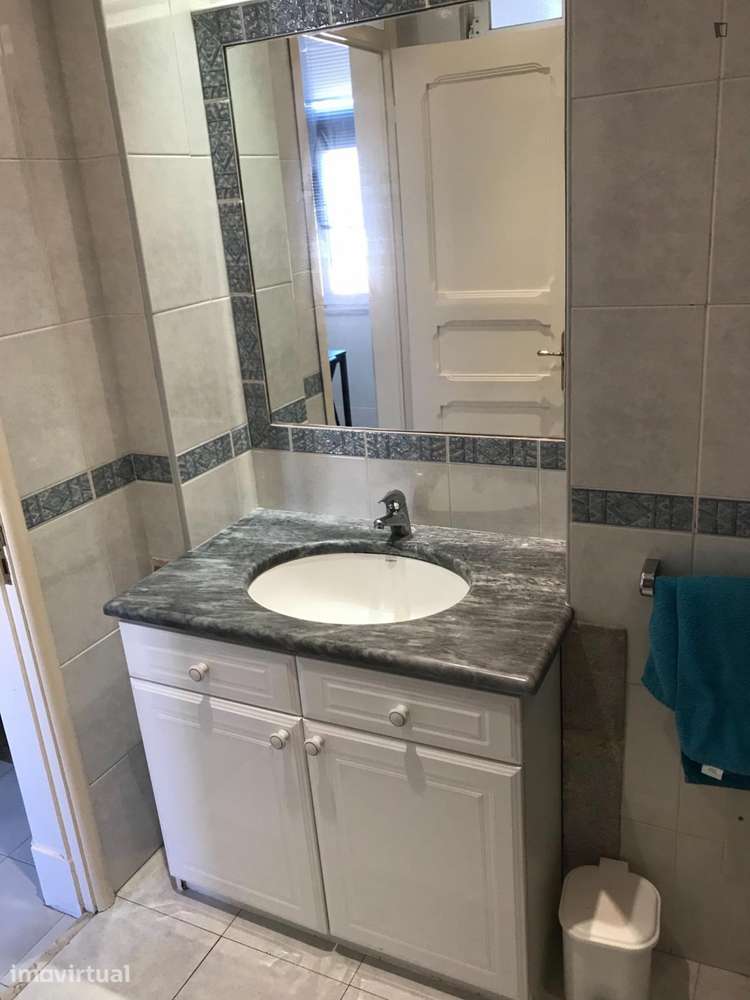 Quarto - localizado em Alameda Lisbon - Grande imagem: 4/33